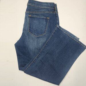 Old Navy Ladie's Flirt Jeans in size 10/  32" waist